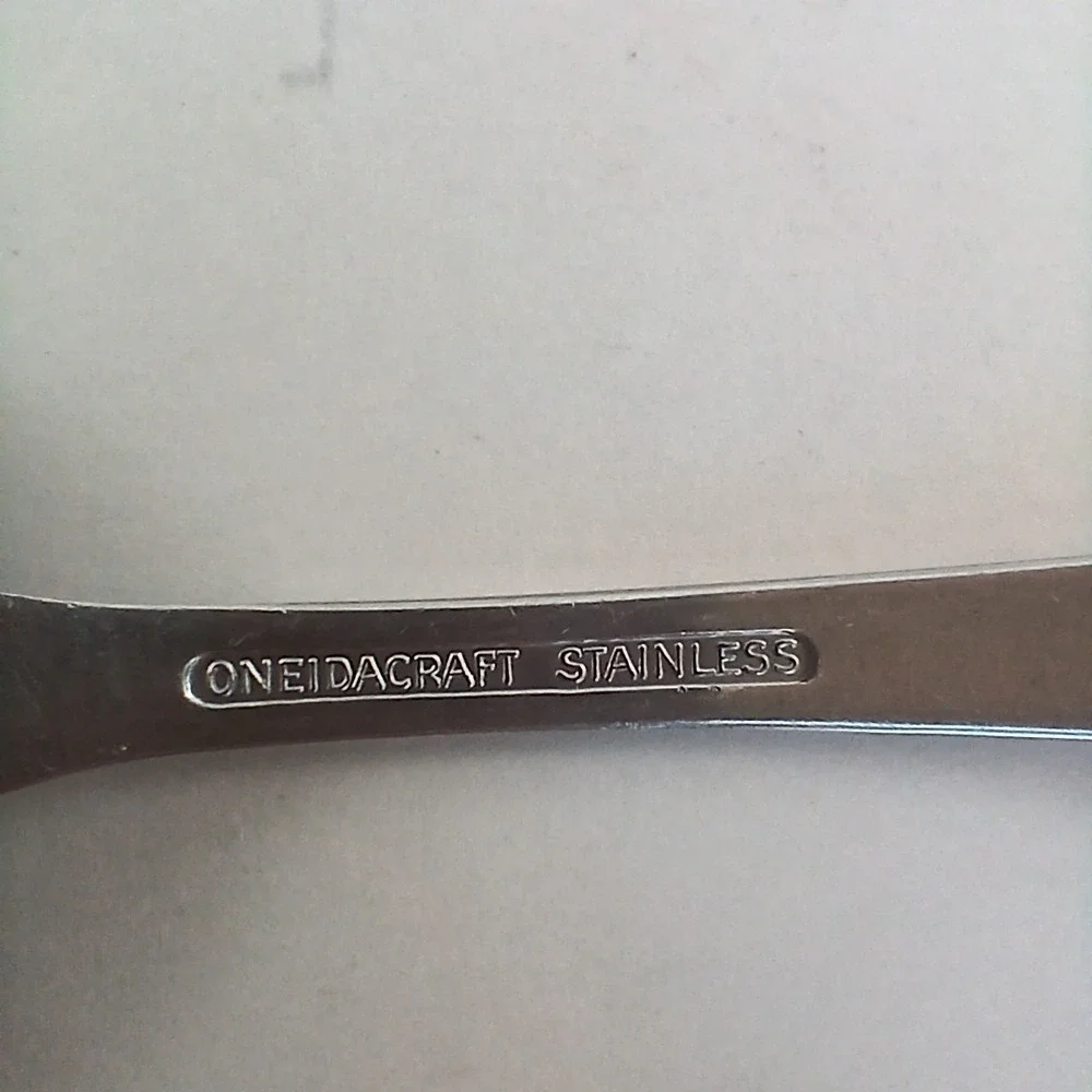 (2) Oneida ACCENT Stainless Oneidacraft Deluxe USA Glossy Silverware Flatware